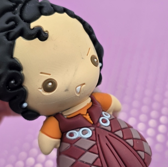 Disney Hocus Pocus Mary Sanderson Series 1 Bag Clip Keychain - Picture 4 of 4